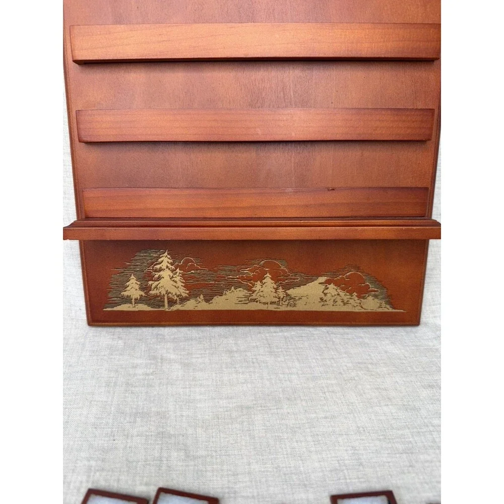 Bradford Exchange Wooden Wood Perpetual Calendar with wolves wolf Vintage read